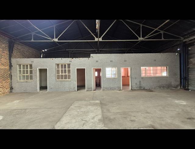 1,023M² FACTORY TO LET IN BOKSBURG EAST